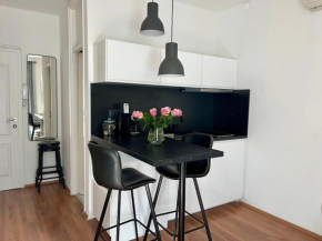 Chic Studio by Diocletian's Palace - Historic Comfort
